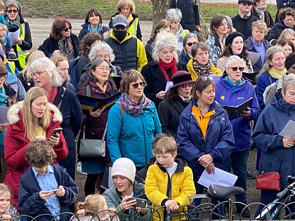 Singing for Ukraine & 'Missing the Parks' from a member